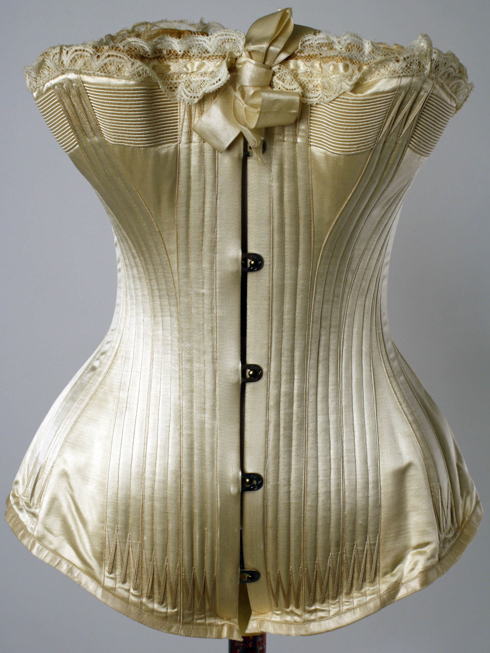 Medical Effects Of Corset Wearing Photograph by Collection Abecasis/science  Photo Library - Fine Art America