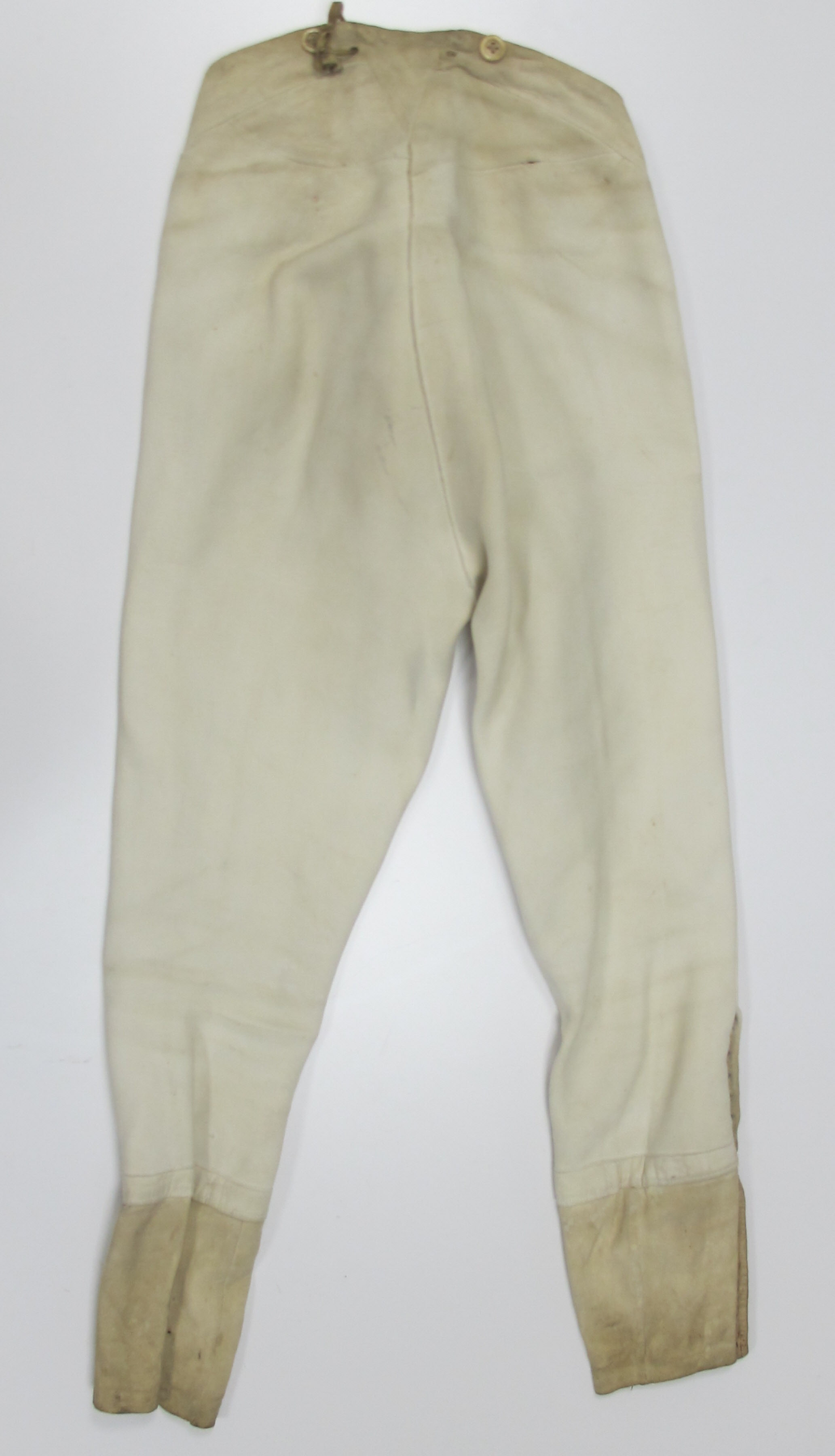 Woolen fly-front breeches (NG-2006-110-16) retrieved from a grave on