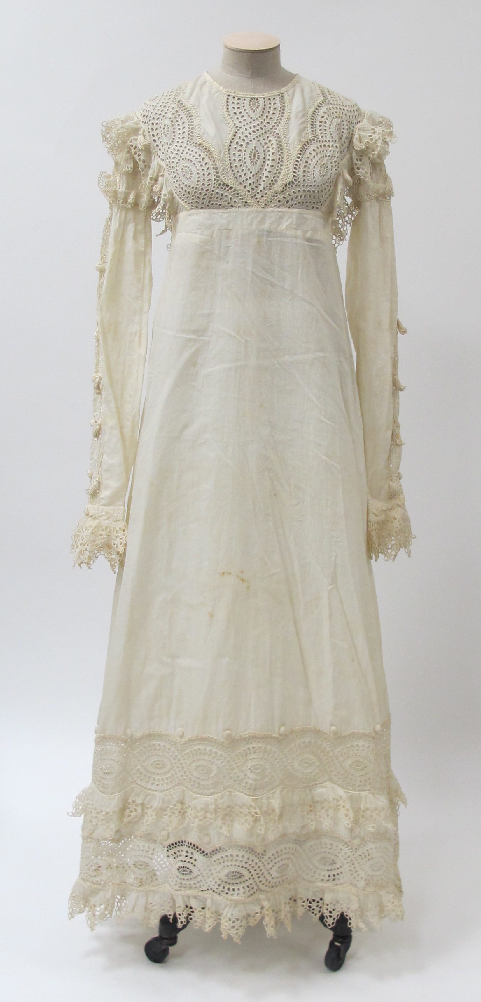 Белое Кисейное Платье