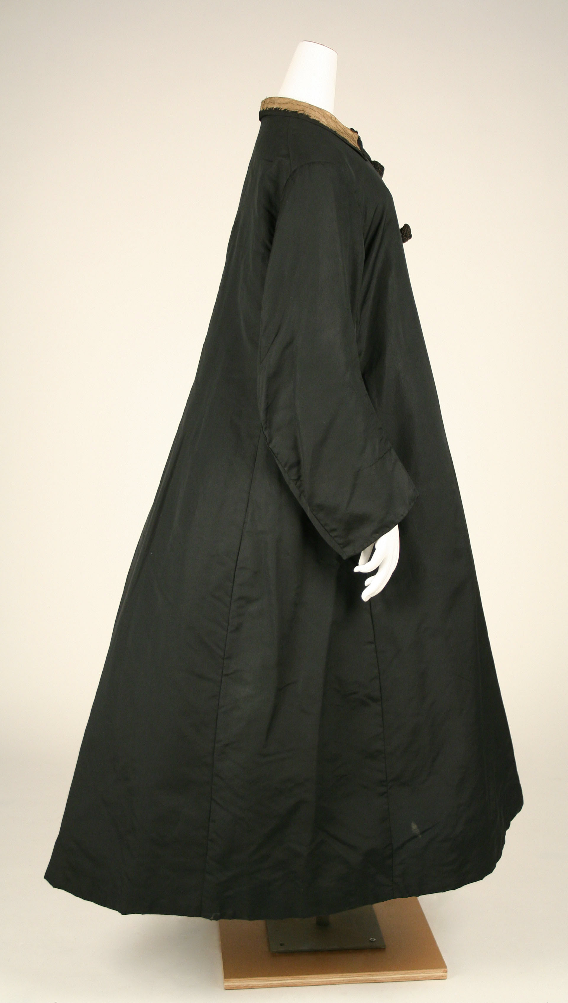 Cloak | American or European | The Metropolitan Museum of Art