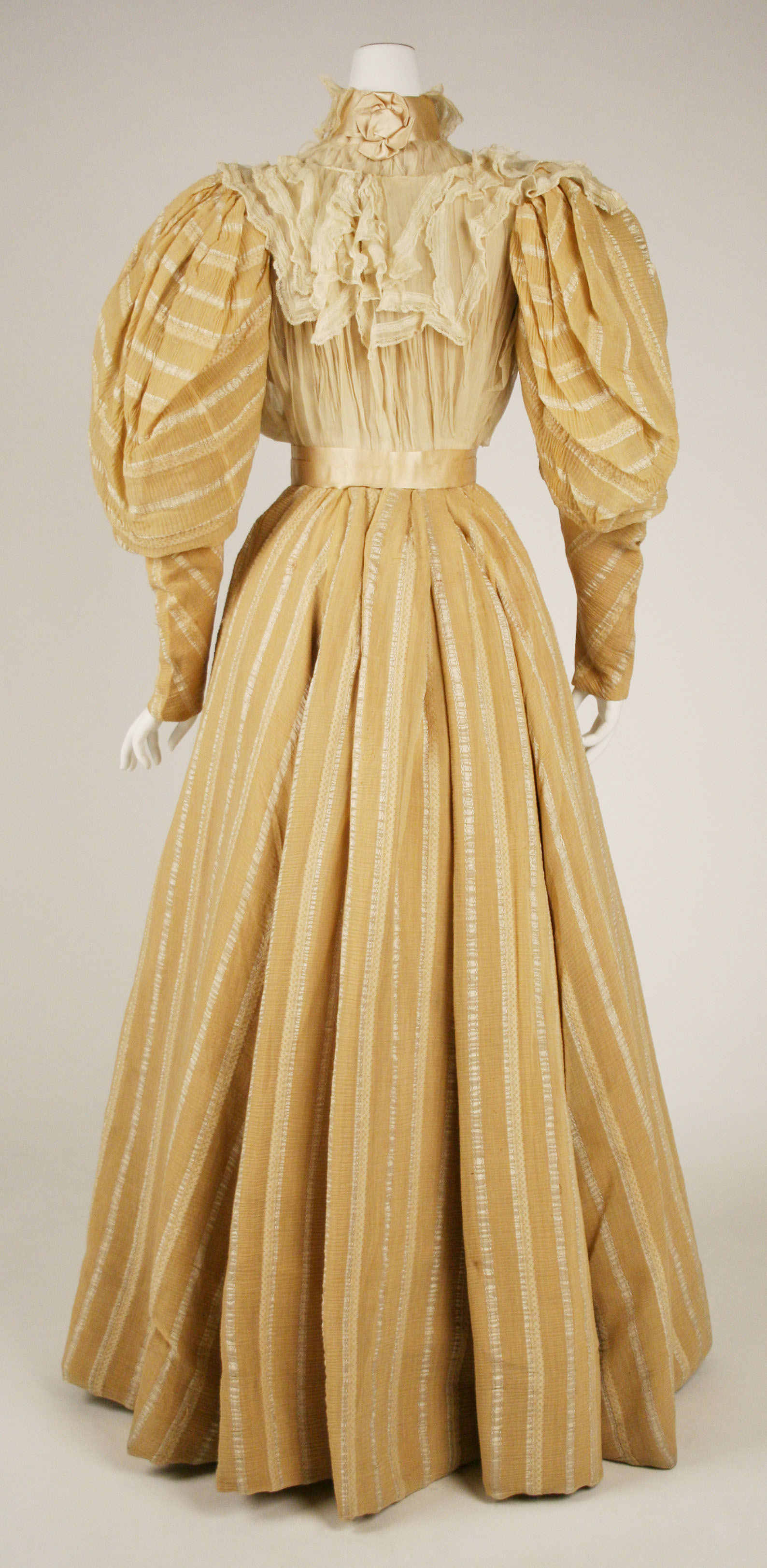 1890s casual dress
