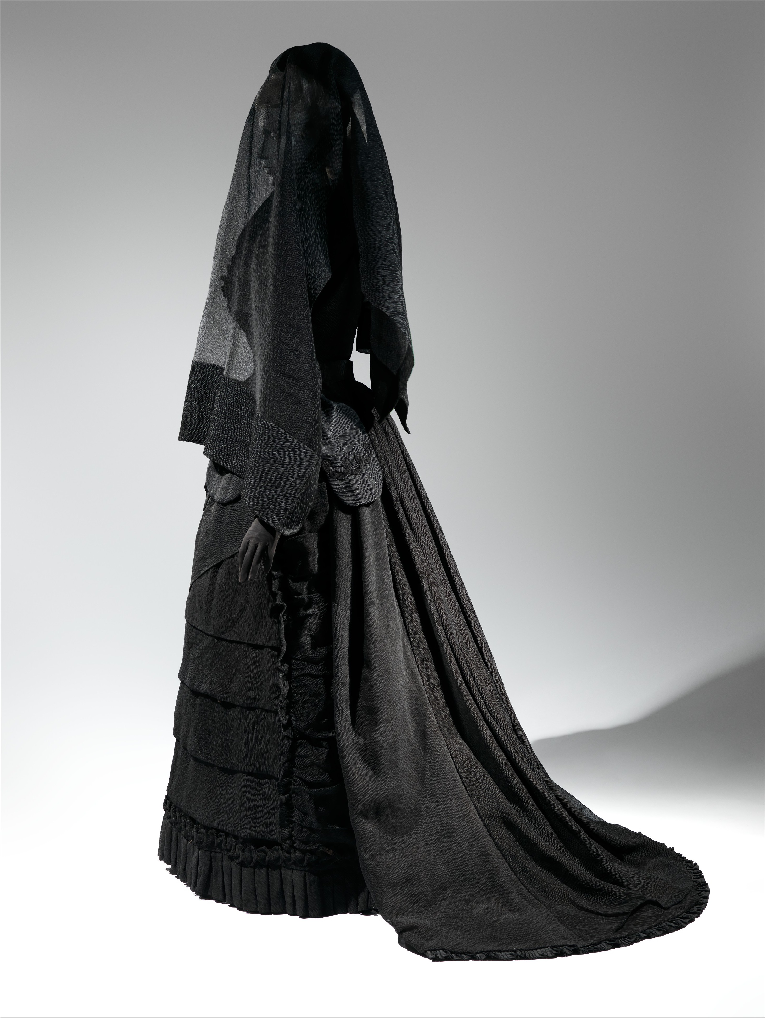 Mourning ensemble, silk, American