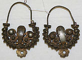 Earrings, metal, European, Eastern