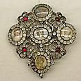 Brooch, metal, glass, British