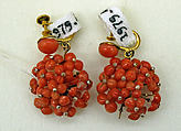 Jewelry set, coral, gold, American or European