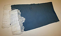 Stole, wool, raffia, glass, plastic, probably French
