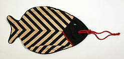 Beachwear, (a-c) cotton
(d) cotton, plastic, French