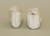 Bootees, cotton, silk, American or European