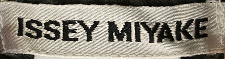 Dress, Issey Miyake (Japanese, 1938–2022), polyester, Japanese