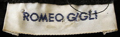 Dress, Romeo Gigli (Italian, born 1949), wool/nylon blend, Italian