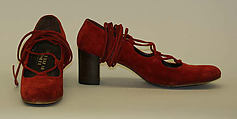 Shoes, Shoe Biz (Italian), a,b) leather, wood, Italian