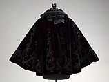 Evening cape, James McCreery &amp; Company (American, New York, 1867–1954), silk, jet, American