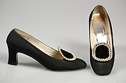 Evening pumps, Mr. David Evins, Silk, rhinestones, American