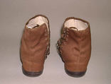 Shoes, leather, linen, American or European