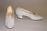 Pumps, leather, mother of pearl, American