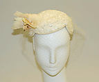 Hat, Bergdorf Goodman (American, founded 1899), straw, feathers, American