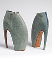 NIB Alexander McQueen Savage Beauty Armadillo Shoe Heel Ornament Met  Exhibit | eBay