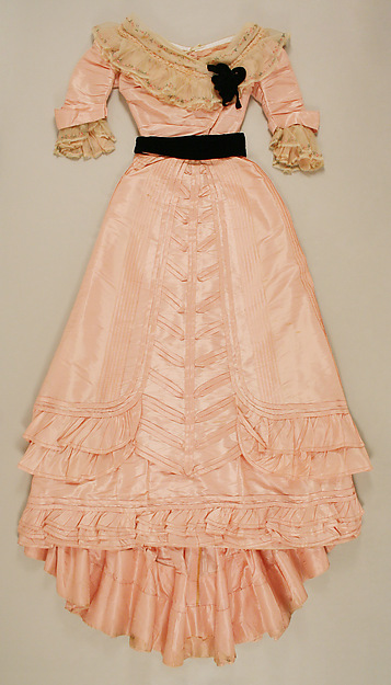 Dress by Jeanne Hallée, The Metropolitan Museum of Art