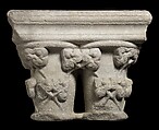Double Capital, Marble, French
