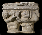 Double Capital, Limestone or sandstone, French