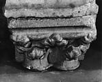 Double capital, Marble, French