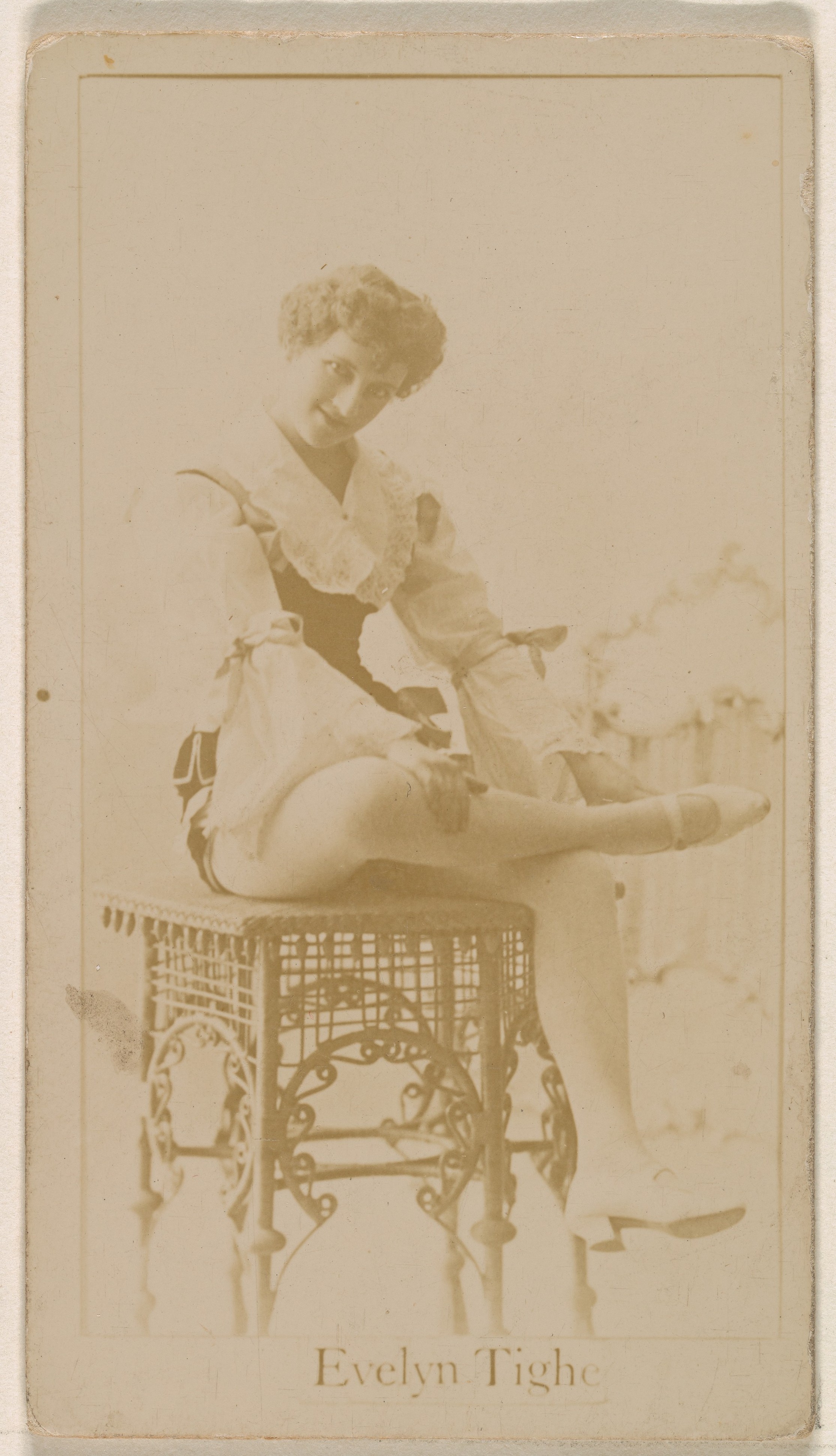 Issued By Kinney Brothers Tobacco Company Evelyn Tighe From The Actresses Series N245