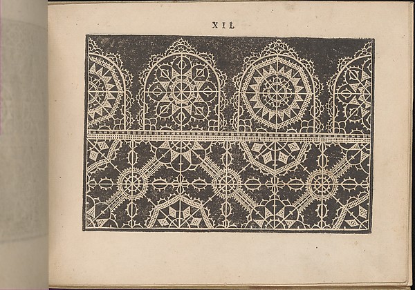 Prima Parte de' Fiori, e Disegni di varie sorti di Ricami Moderni, page 12 (recto)