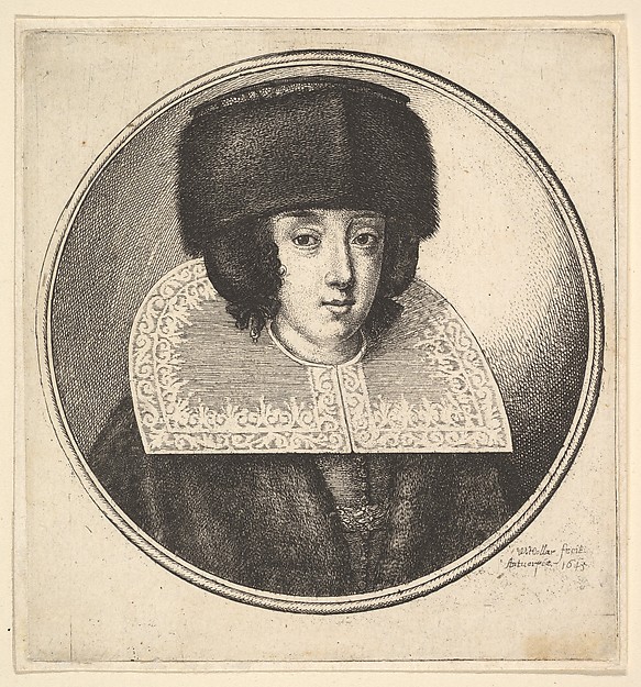 Woman with stiff lace collar and flat-crowned fur hat