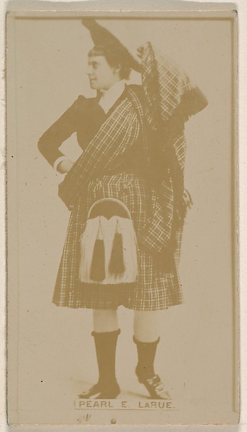 Pearl E. Larue, from the Actresses series (N245) issued by Kinney Brothers to promote Sweet Caporal Cigarettes