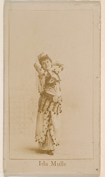 Ida Mulle, from the Actresses series (N245) issued by Kinney Brothers to promote Sweet Caporal Cigarettes