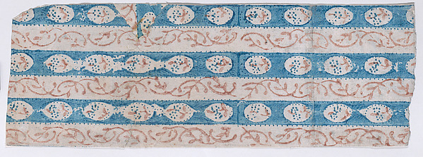 Sheet with overall vine pattern