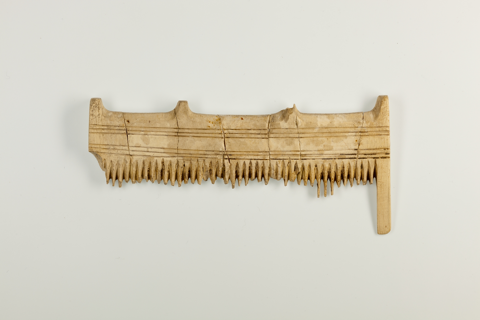 Comb | New Kingdom | The Metropolitan Museum of Art