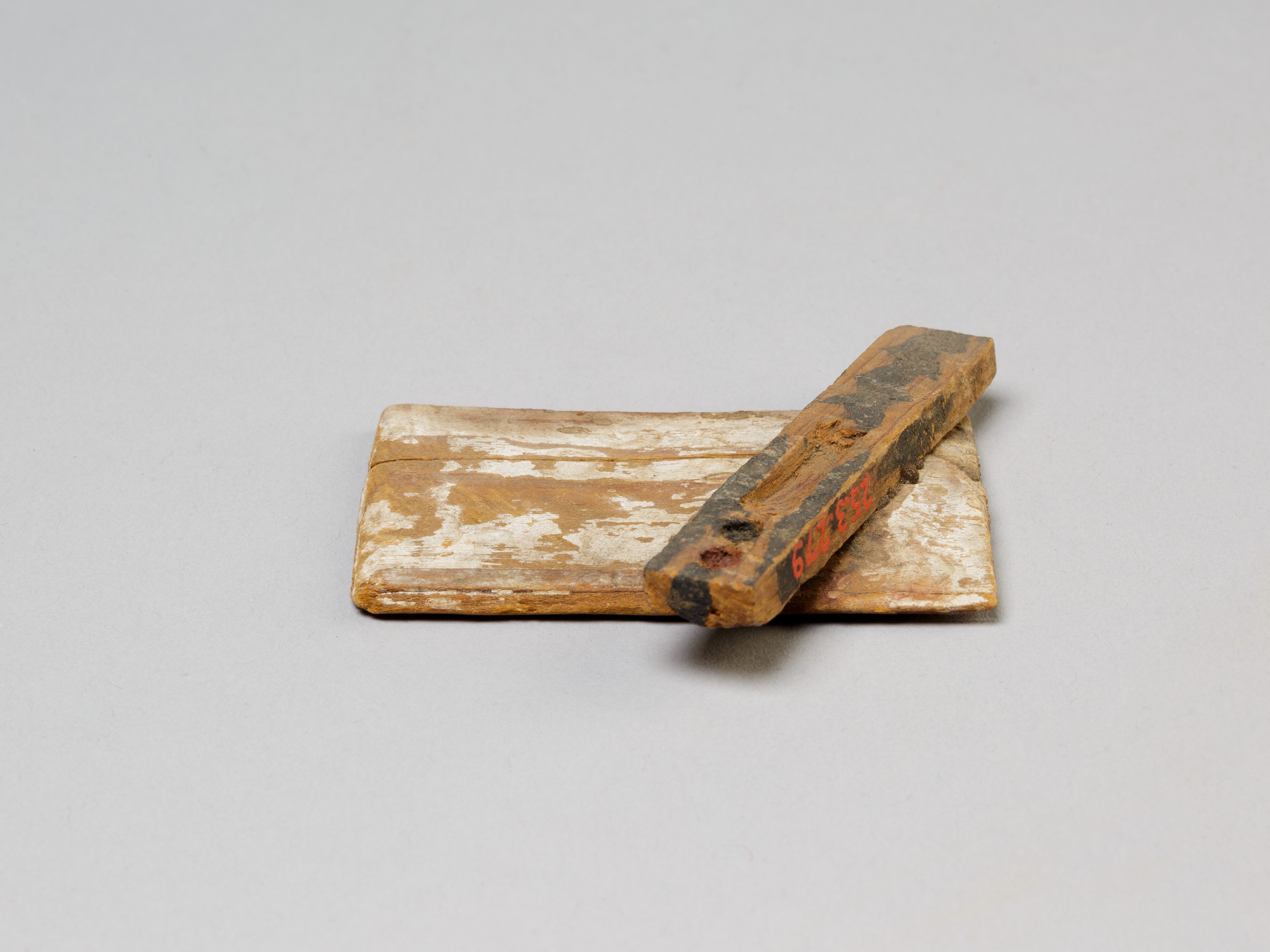 egyptian scribe palette with inscription