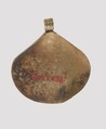 Pendant imitating a shell, Gold