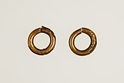 Pair of Earrings (with 16.10.311), Bronze or copper alloy, gold foil