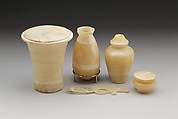 Kohl jar with a separate neck and lid, Travertine (Egyptian alabaster)