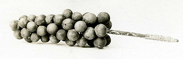 Bunch of grapes, Faience