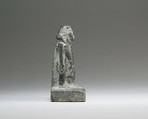 Group statuette of two men and a woman, Steatite