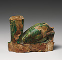 Fragmenary statuette of kneeling King Shabaqo, Glazed steatite, paint