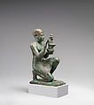 Statue of a man presenting Maat, Bronze; Gold