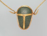 Heart Amulet of Manhata, Gold, green schist