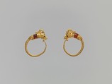 Ibex-head earrings, Gold; carnelian