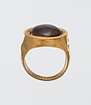 Ring, Gold, garnet