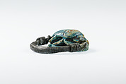 Scarab Finger Ring, Bronze or copper alloy, glazed steatite