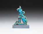 Cat with kittens amulet, Faience