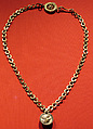 Necklace with a beaded wire wheel and a pendant with a profile of Alexander (?), gold