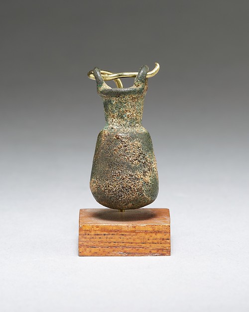 Situla amulet