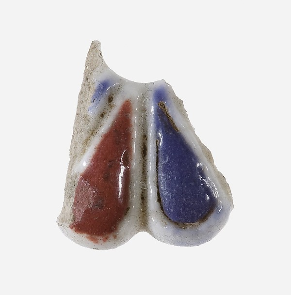 Fragment of a Bead in the Form of a Daisy by an unrecorded maker, The Metropolitan Museum of Art