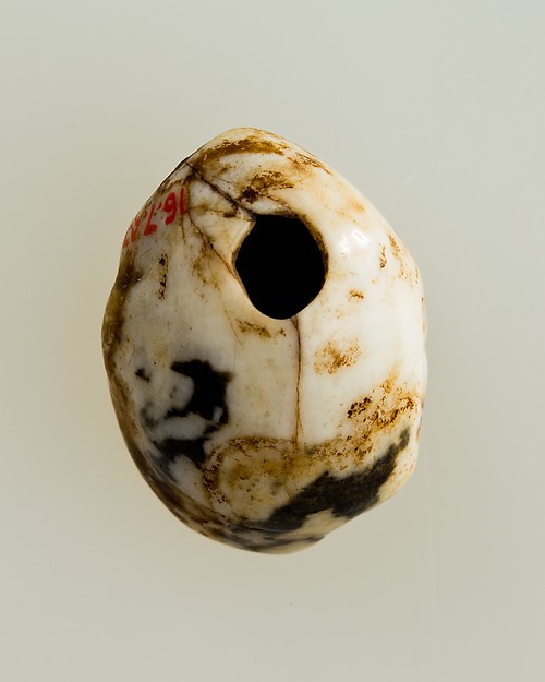 Shell pendant or bead