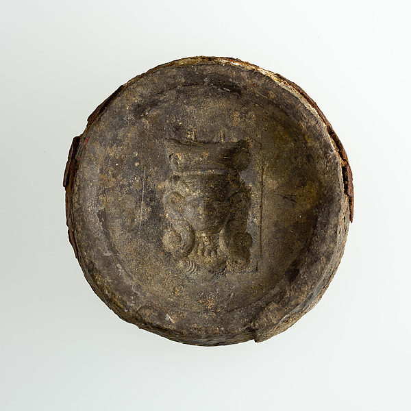 Metal mold illustrating Hathor head, 30 BCE–364 CE